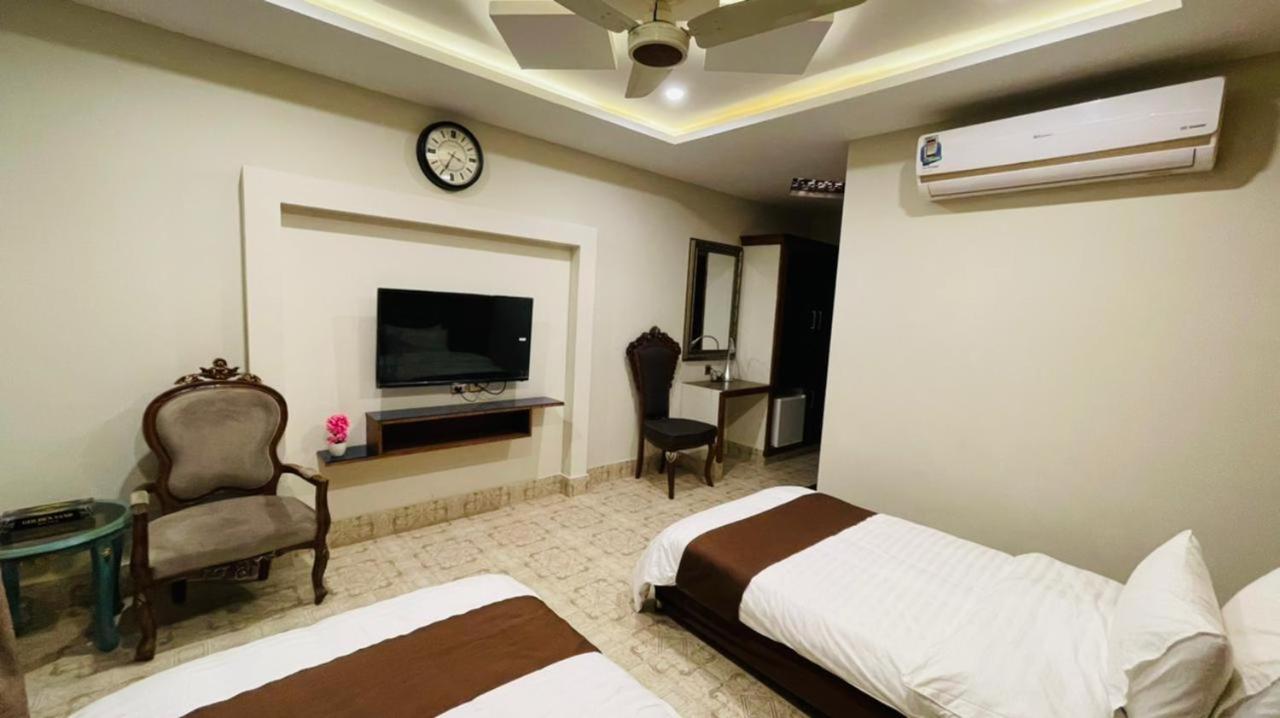 Golden Sand Hotel Rahim Yar Khan Exteriér fotografie