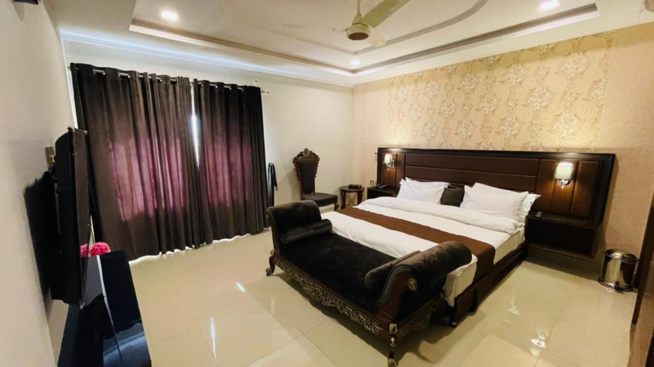 Golden Sand Hotel Rahim Yar Khan Exteriér fotografie